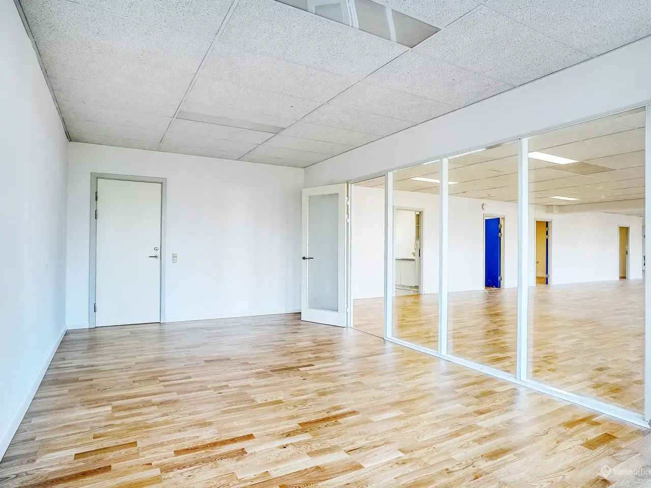 Billede 10 - Kontor. administration. showroom. callcenter. webshop. let montage mm.