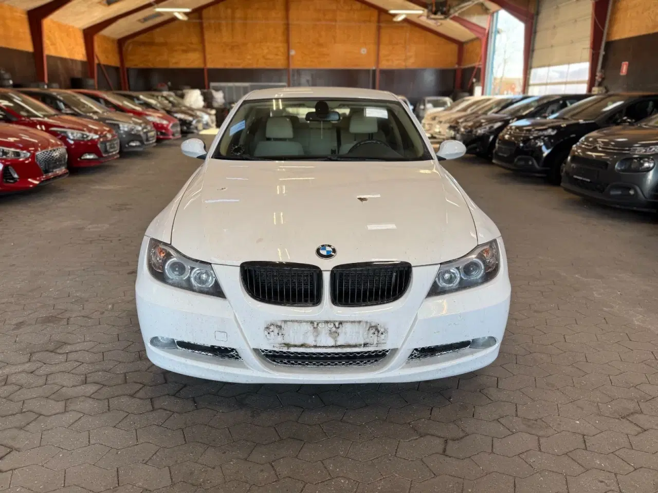 Billede 2 - BMW 320i 2,0 