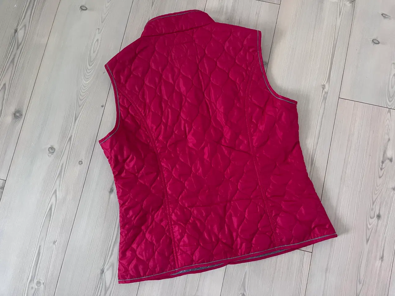 Billede 14 - Vest, Junge, Str M