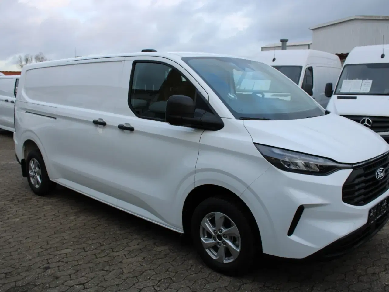 Billede 2 - Ford Transit Custom 320L 2,0 EcoBlue Trend aut. AWD