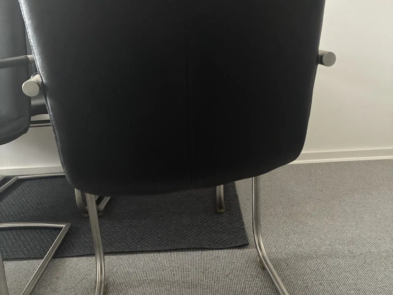 Billede 3 - 6 læderstole med armlæn