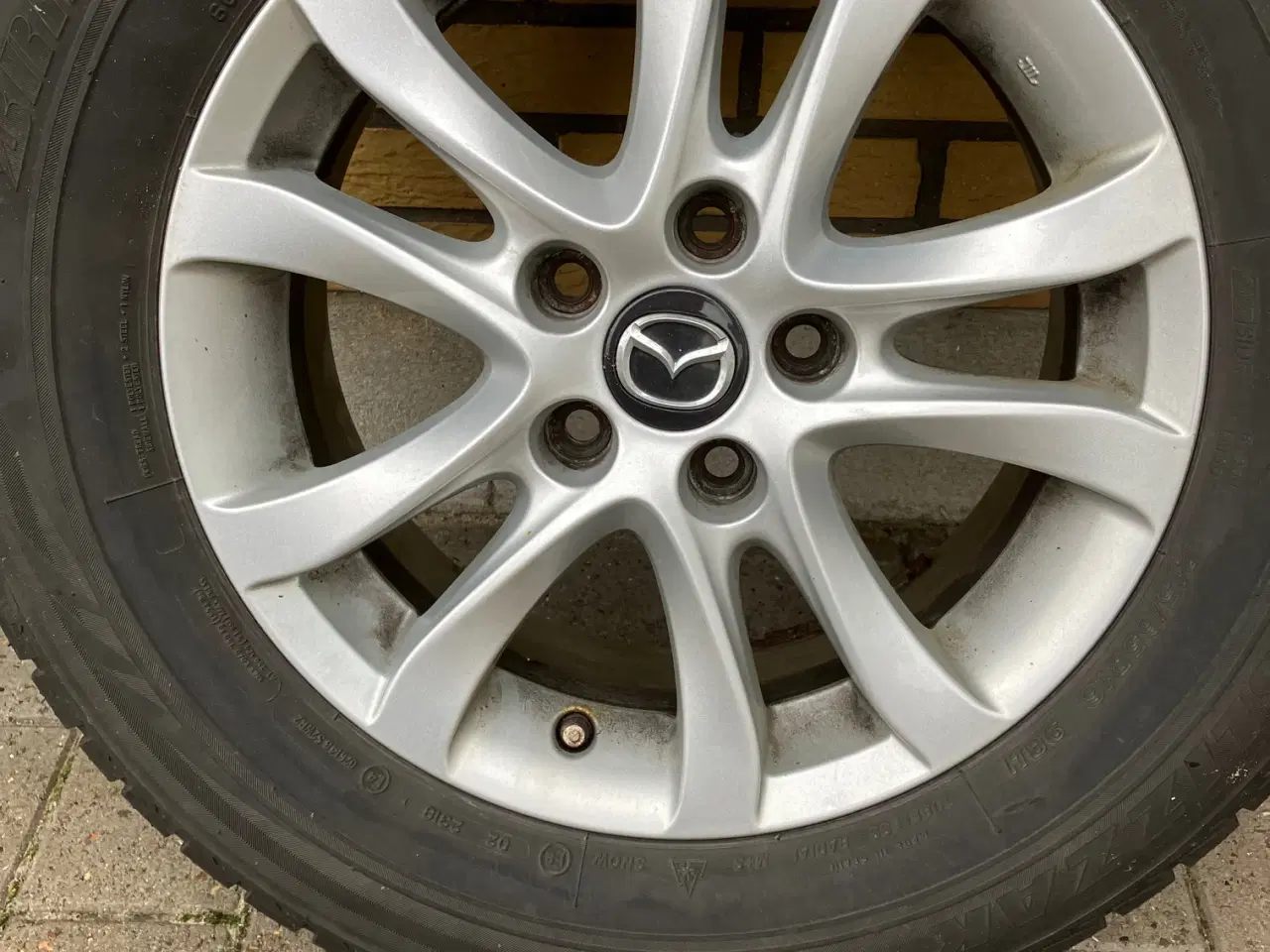 Billede 1 - Vinterdæk på alufælge - Mazda