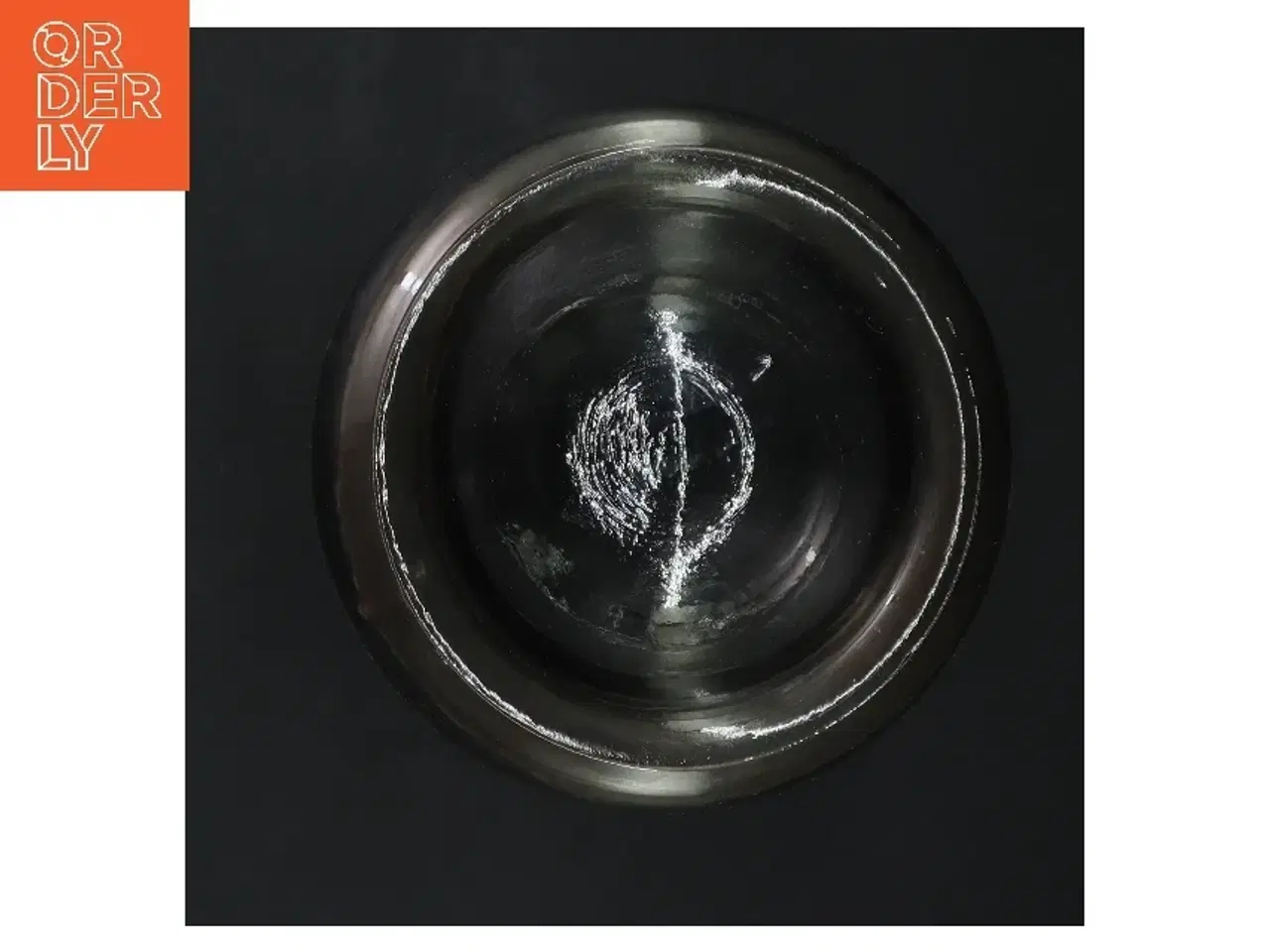 Billede 3 - Glasflaske med dekorativt emblem (str. 23 cm)