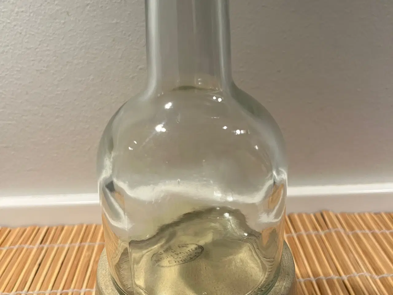 Billede 1 - Klassisk glaskaraffel/-flaske i tidløst design