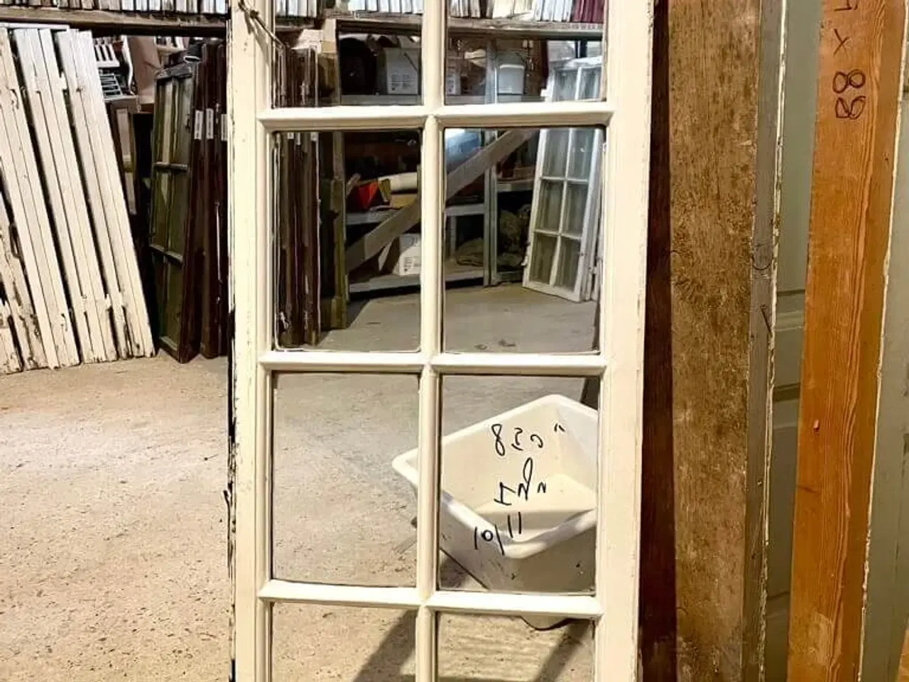 Billede 2 - Fine 8-ruders vinduesrammer m. blæst glas