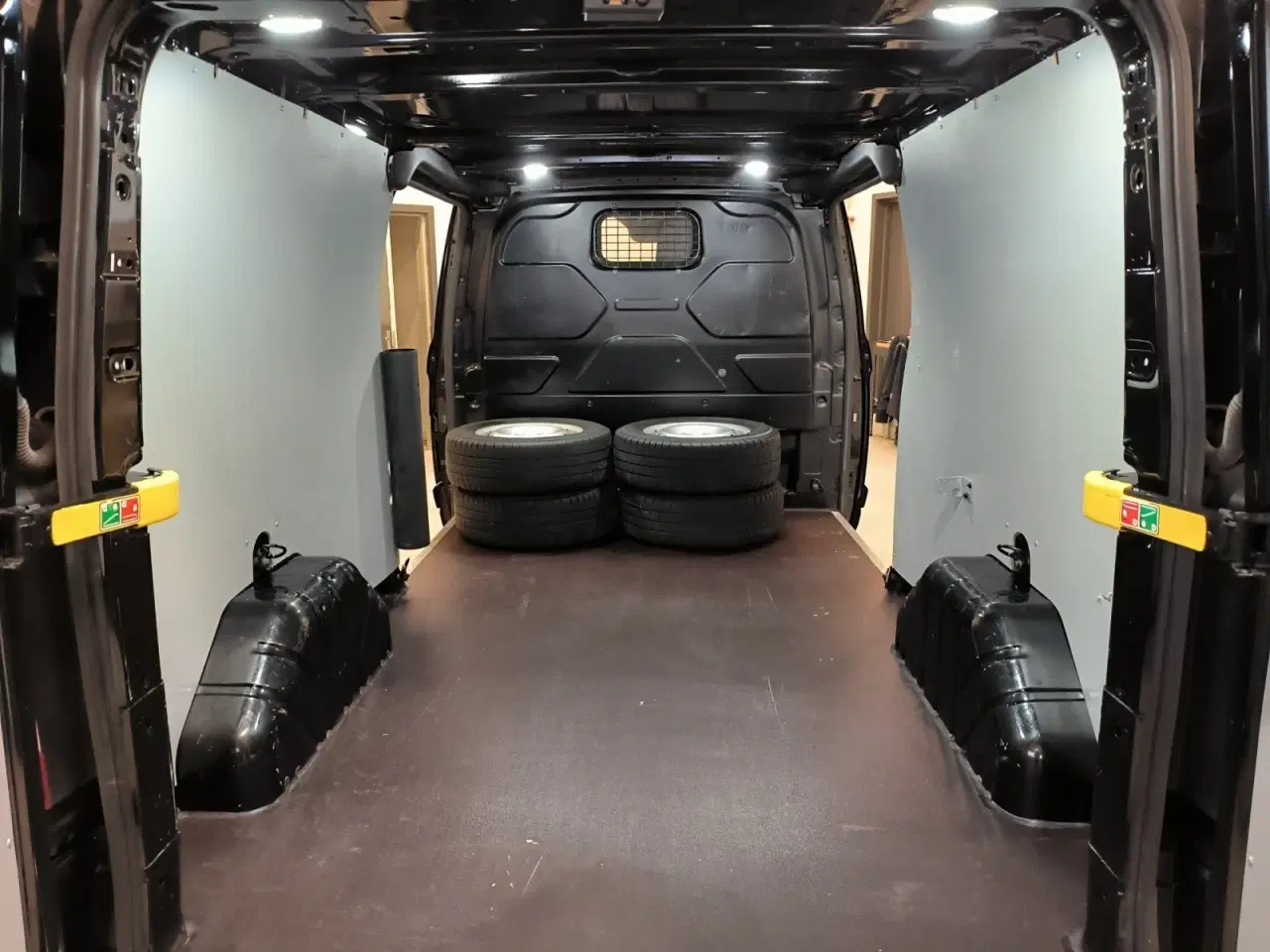 Billede 15 - Ford Transit Custom 320L 2,0 TDCi 185 Sport aut.