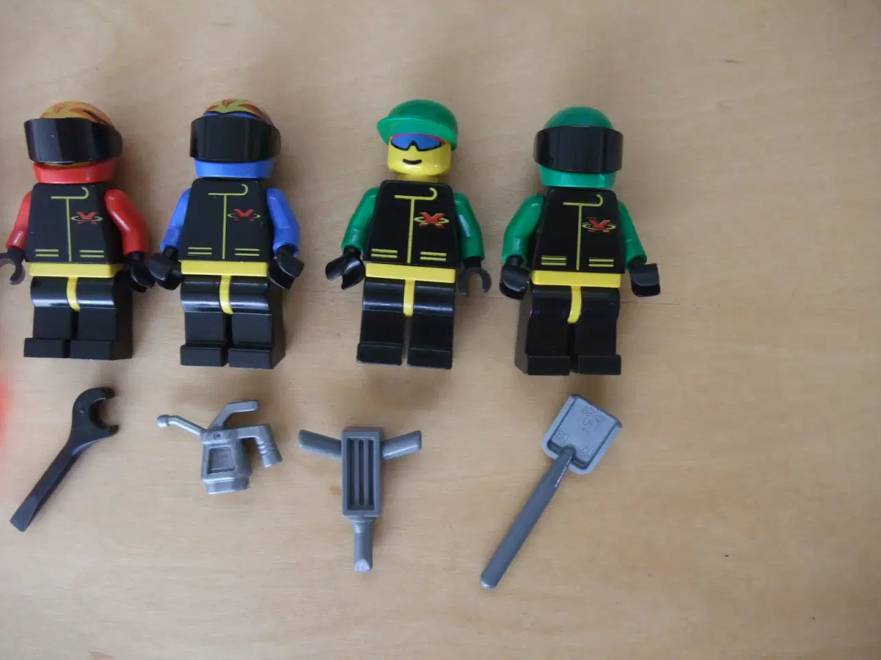 Billede 3 - Lego Extreme Team Figurer