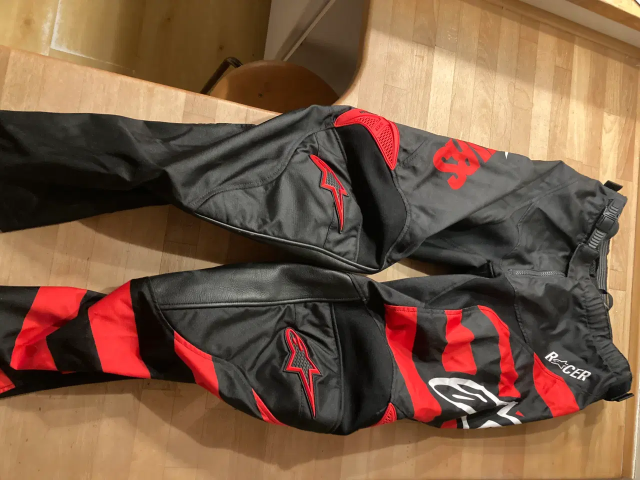 Billede 2 - Motocross sæt str 32/M