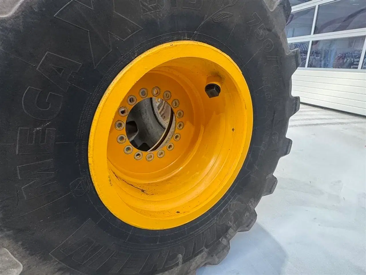 Billede 10 - Michelin 750/65R26 4 STK KOMPLETTE HJUL TIL VOLVO L70 OG L90