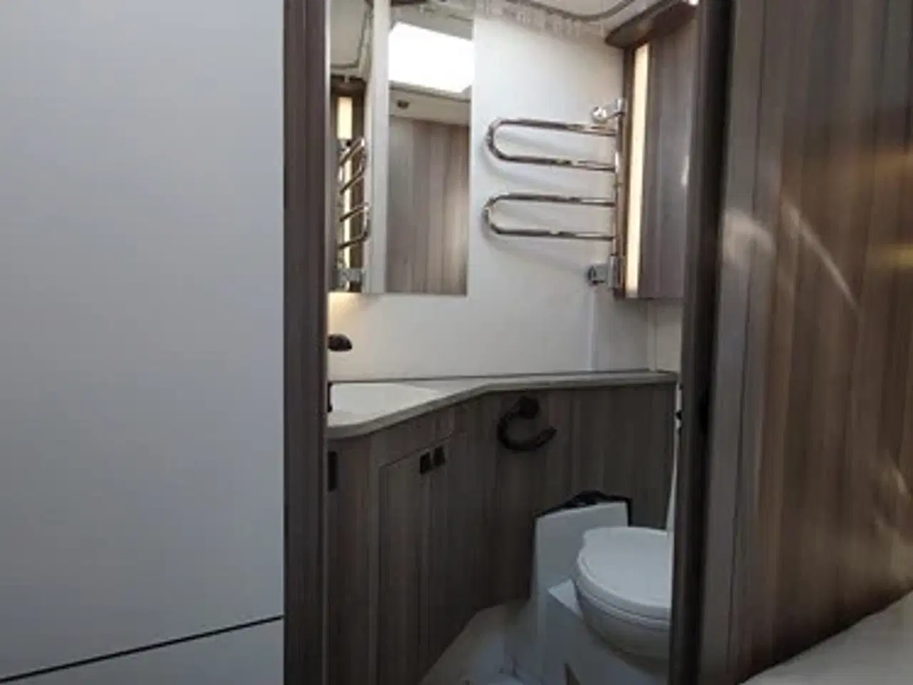 Billede 15 - Kabe Estate 520 XL KS -  SPAR 80.077 NU 322.222 Incl. mover