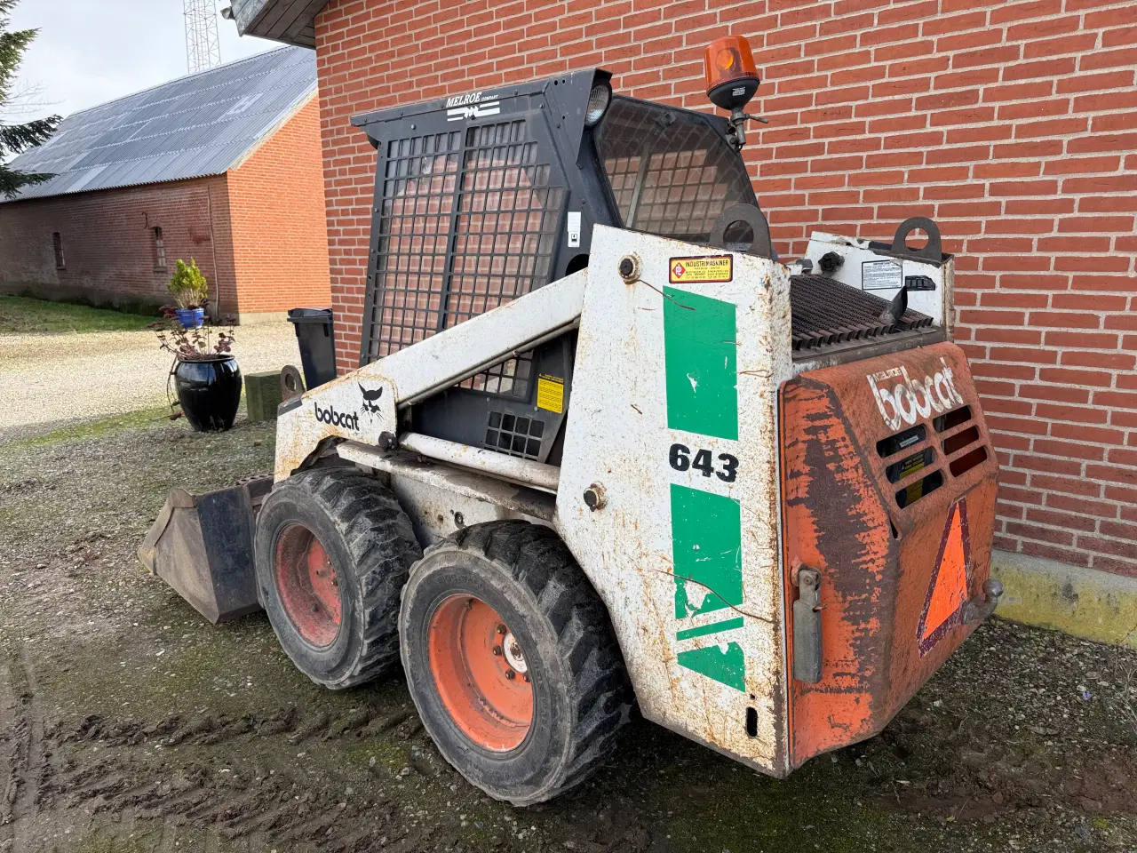 Billede 2 - Stærk maskine med jordopgaver