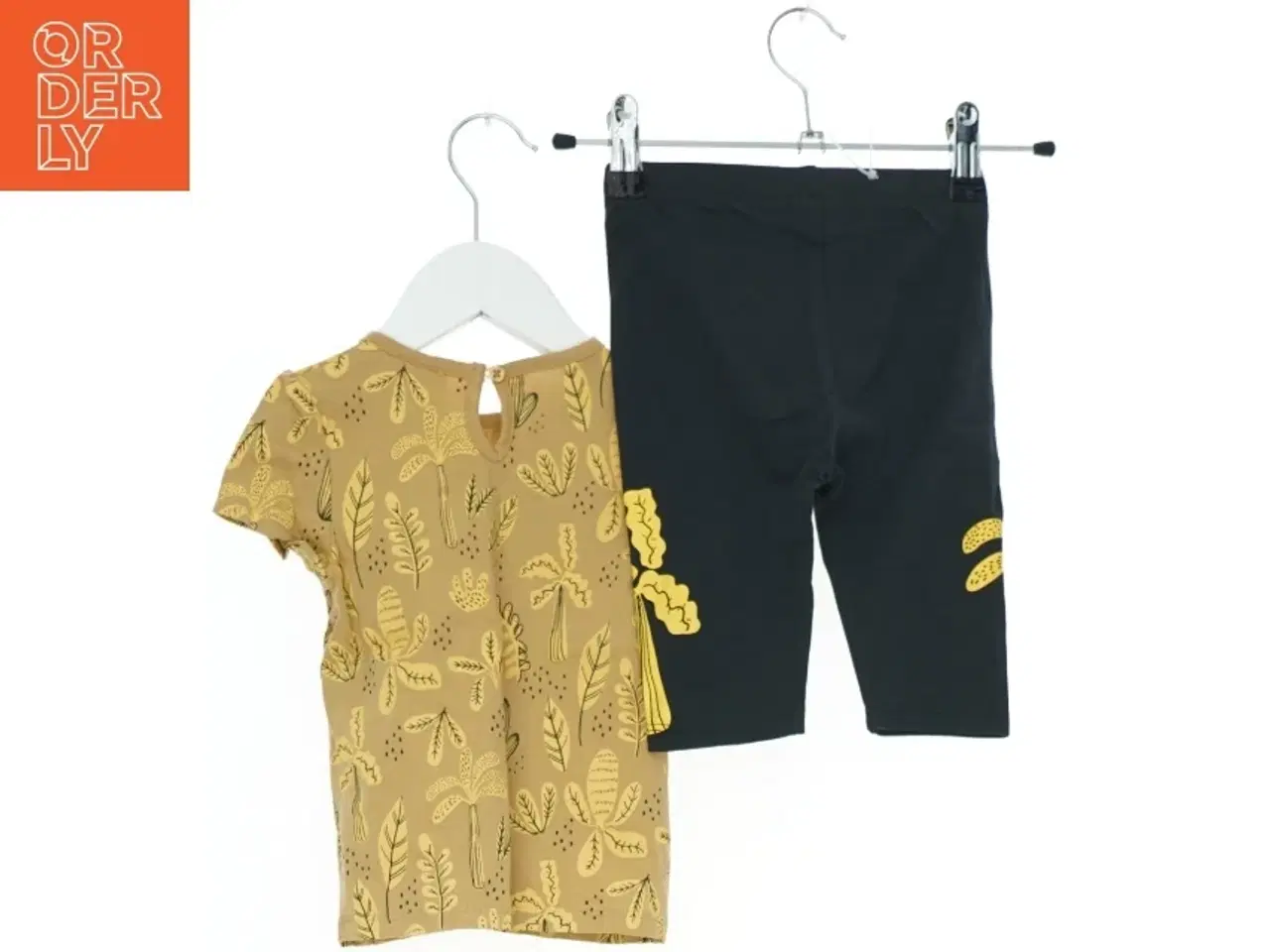 Billede 2 - Sæt med t-shirt og 3/4 leggings fra So Cute (str. 86)