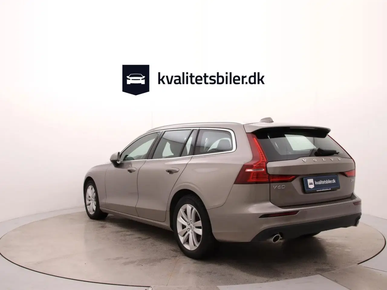 Billede 3 - Volvo V60 2,0 B4 197 Momentum aut.