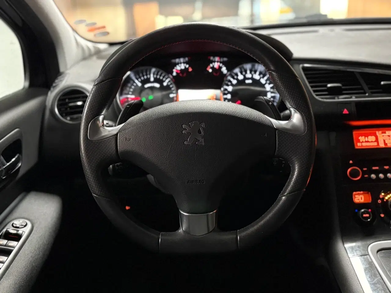 Billede 9 - Peugeot 3008 1,6 e-HDi 112 Style ESG