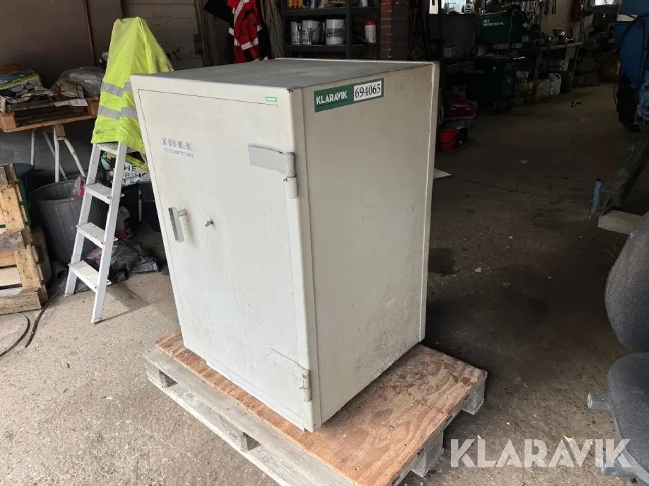 Billede 1 - Pengeskab Jøli