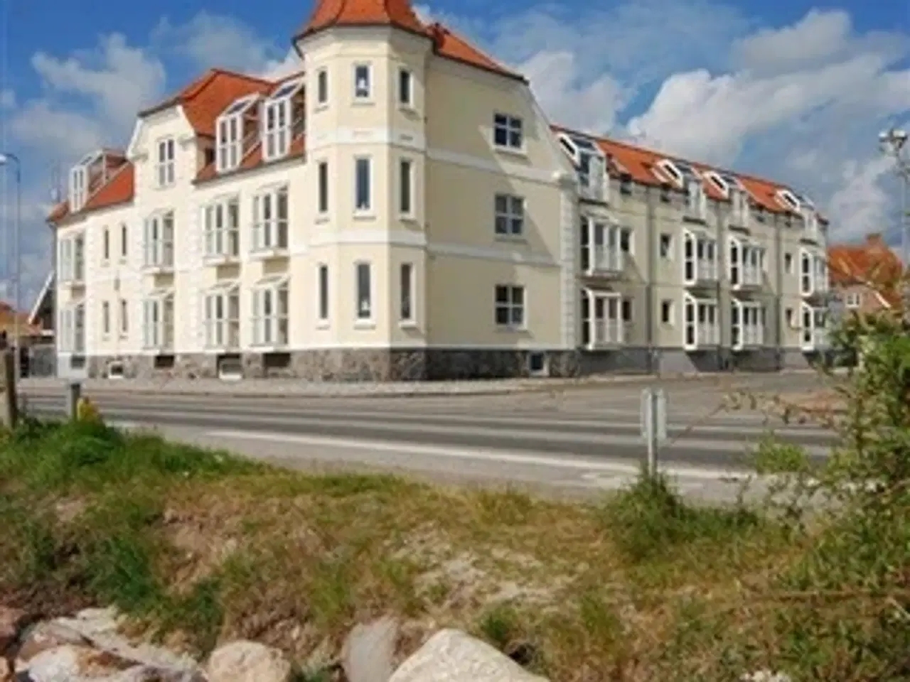 Billede 1 - Møbleret lejlighed udlejes, Hejls, Sønderjylland