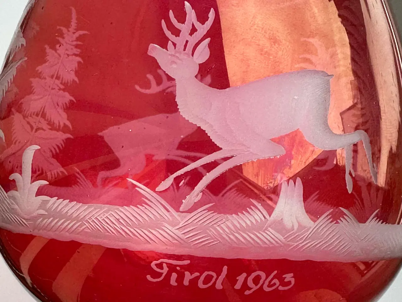 Billede 5 - Smukt vintage rød bøhmisk krystalglas fra 1963