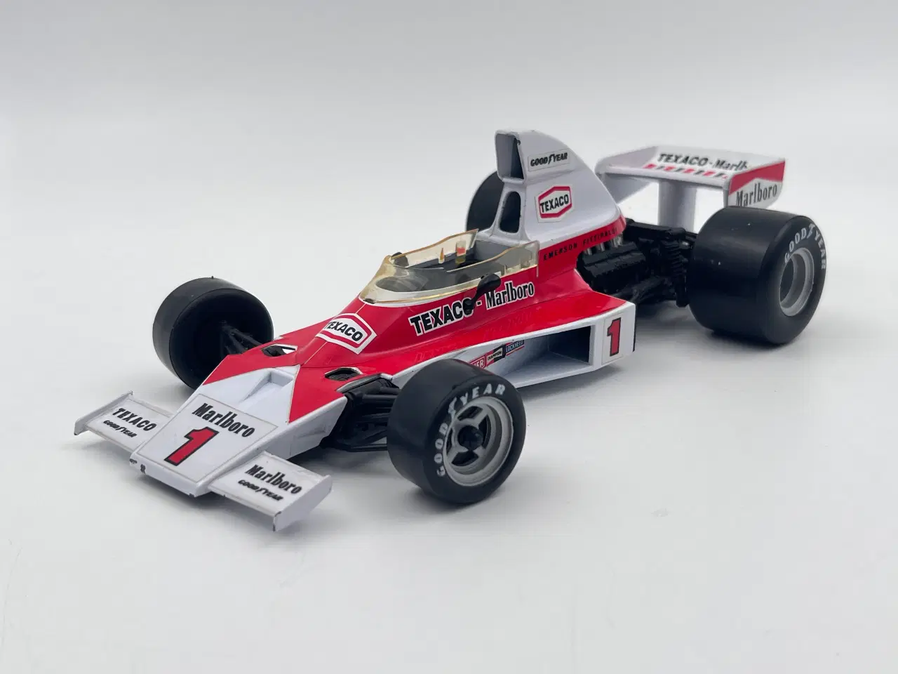 Billede 1 - 1975 McLaren-Ford M23 Cosworth DFV 3.0 V8 - 1:18