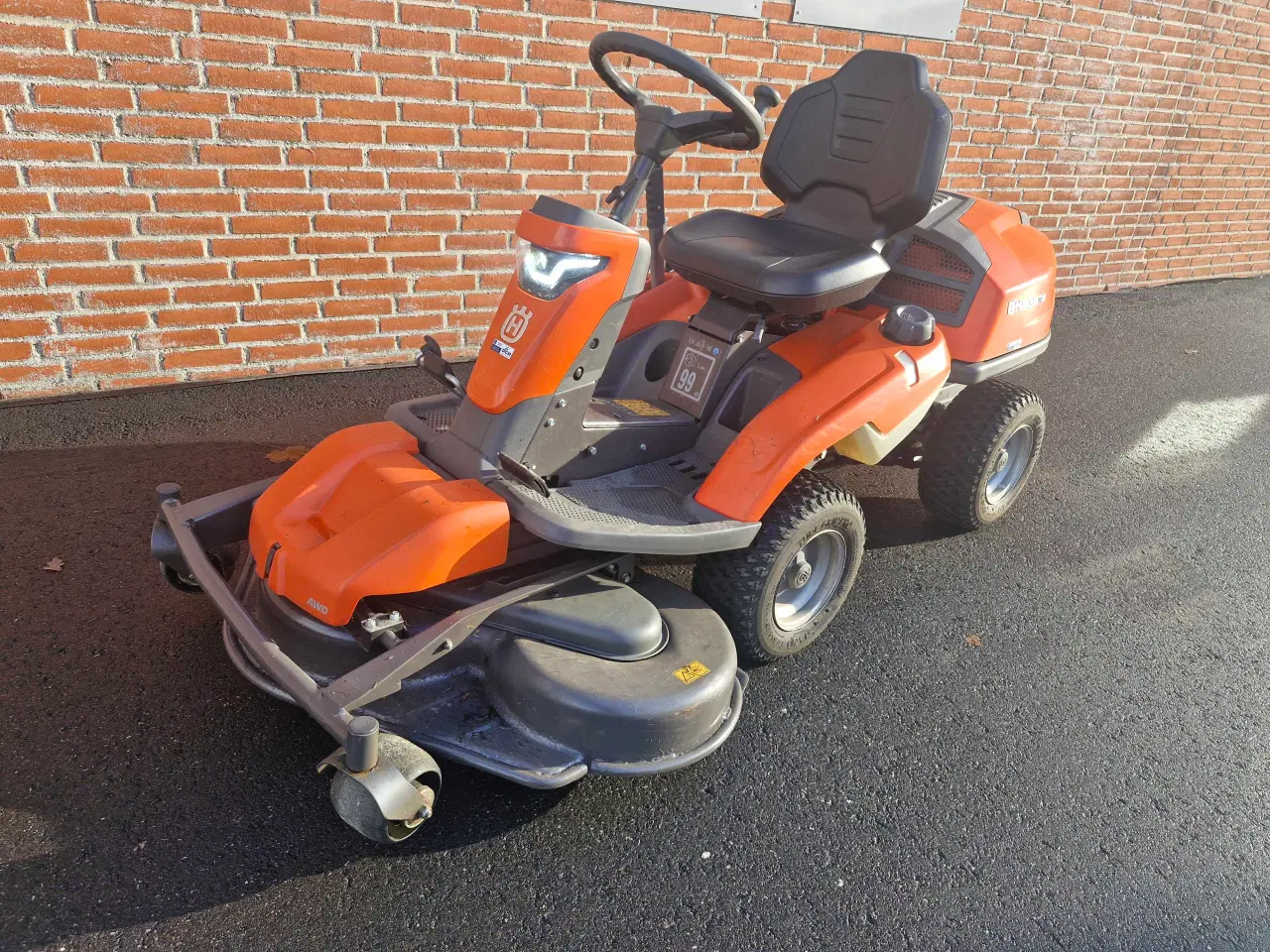 Billede 1 - Husqvarna R316TsX AWD Rider m. 112Combi klippedæk 