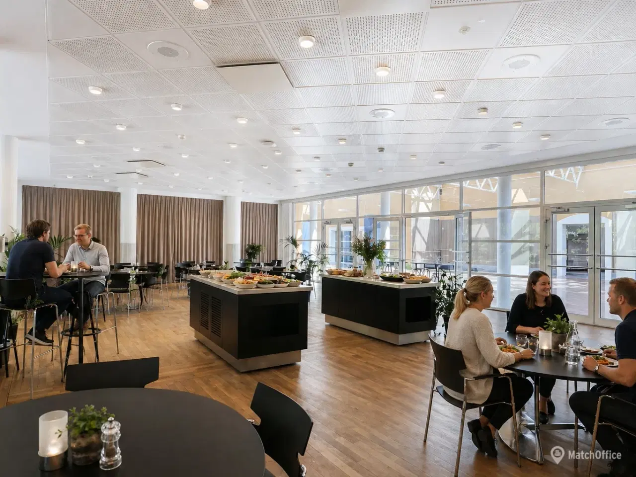 Billede 15 - 813 m² højloftet lagerhal på indhegnet grund