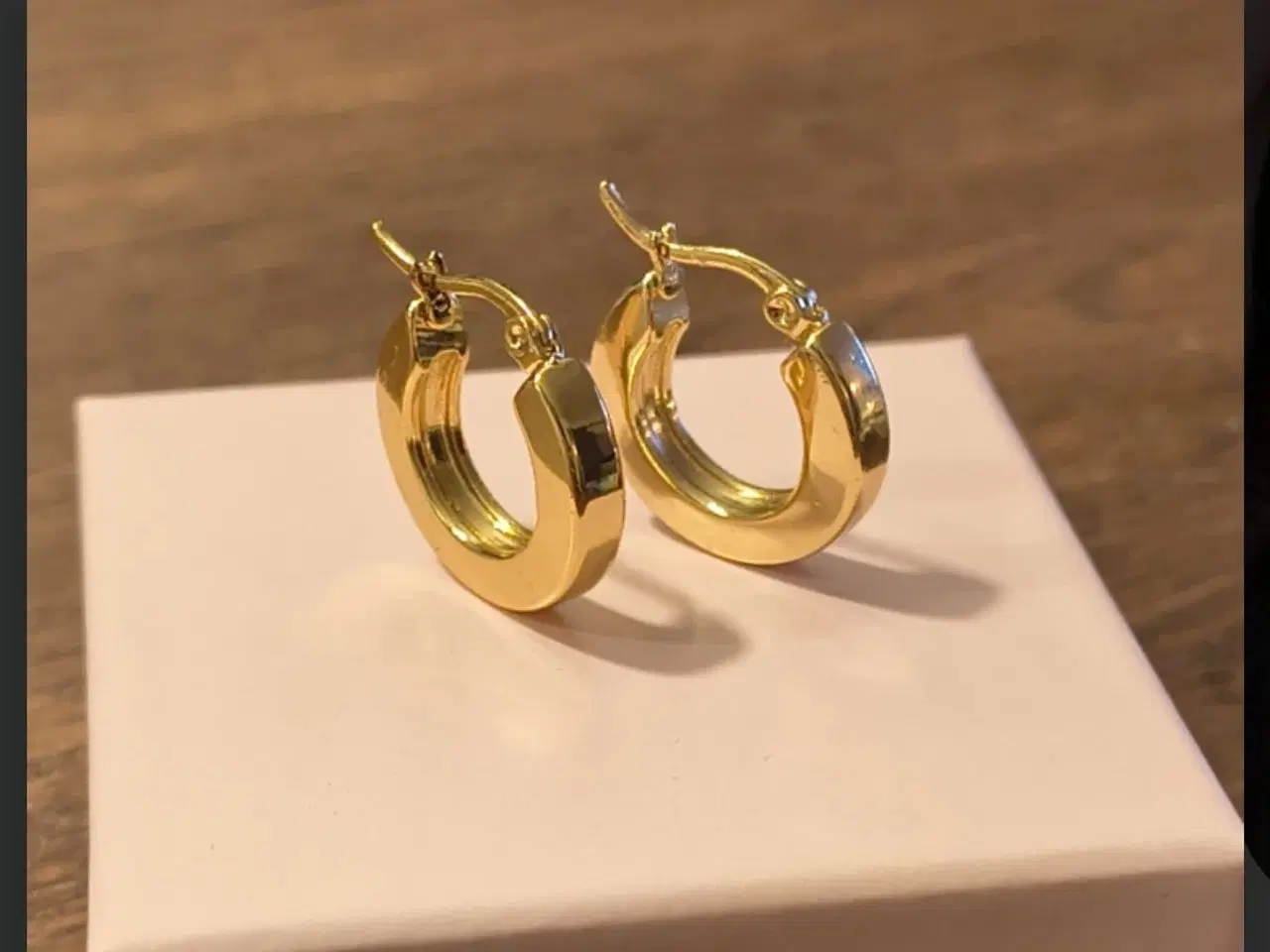 Billede 3 - Super flotte hoops øreringe ❤️