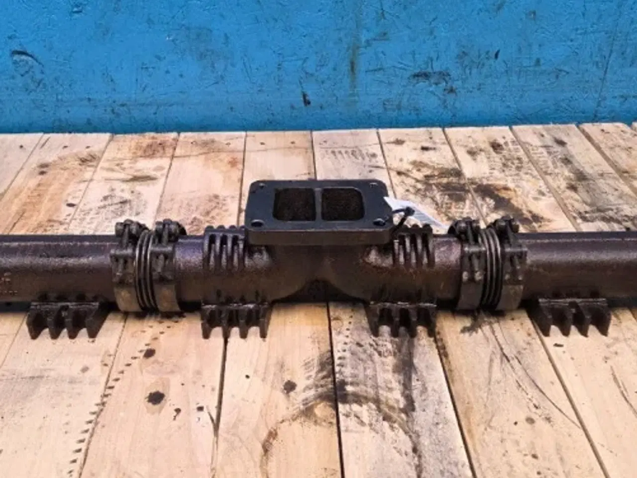 Billede 13 - Case 9120 Udstødningsmanifold 504046508