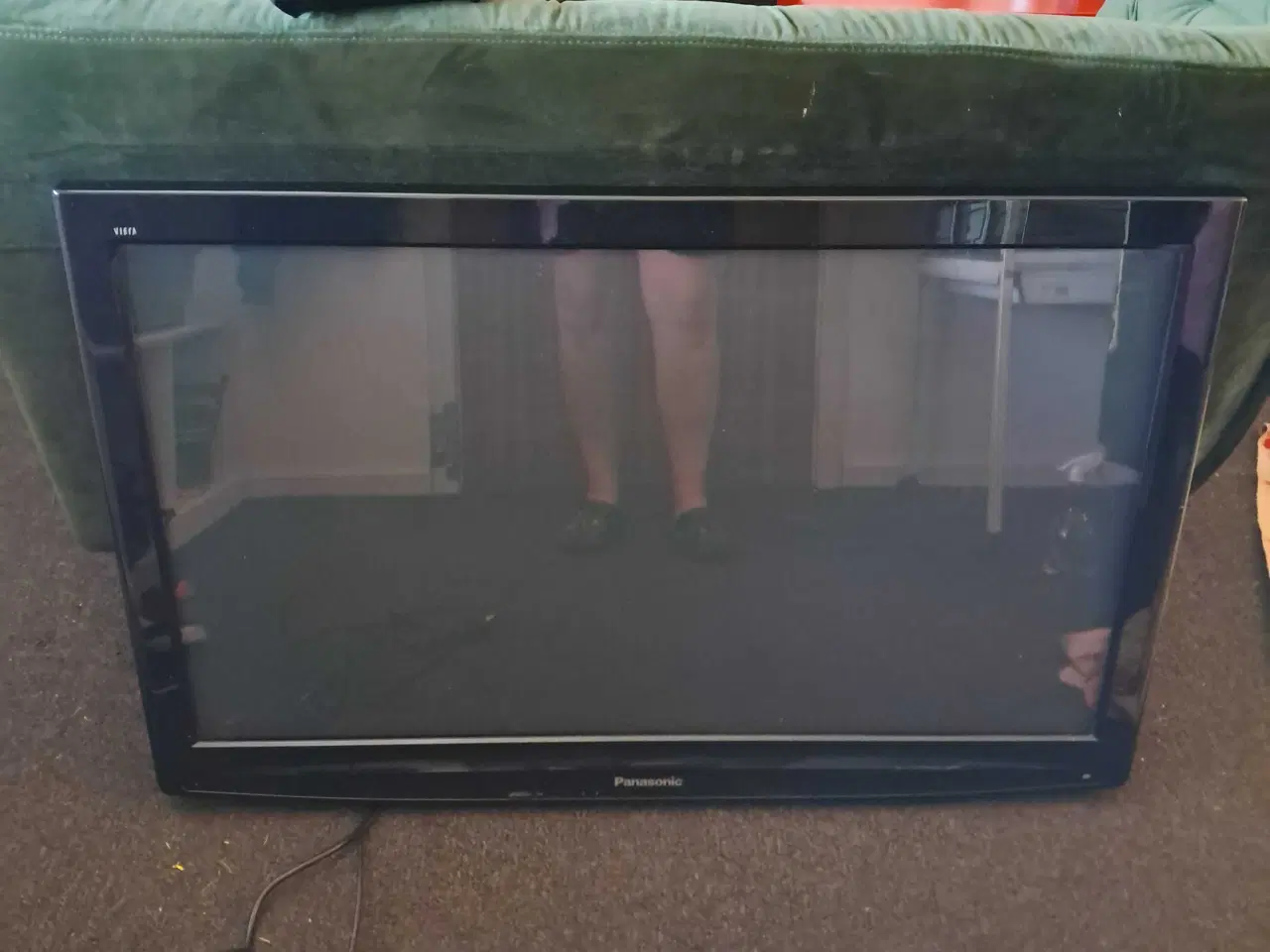 Billede 2 - Tv sælges  med fjernbetjening 