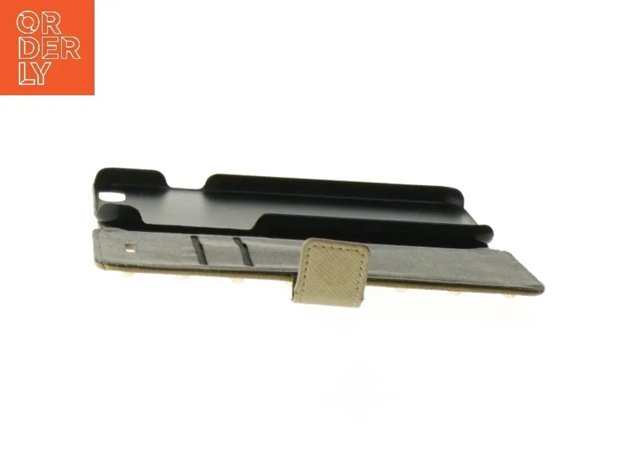 Billede 8 - Mobiltelefonetui fra Guess (str. 14 x. 7 cm)