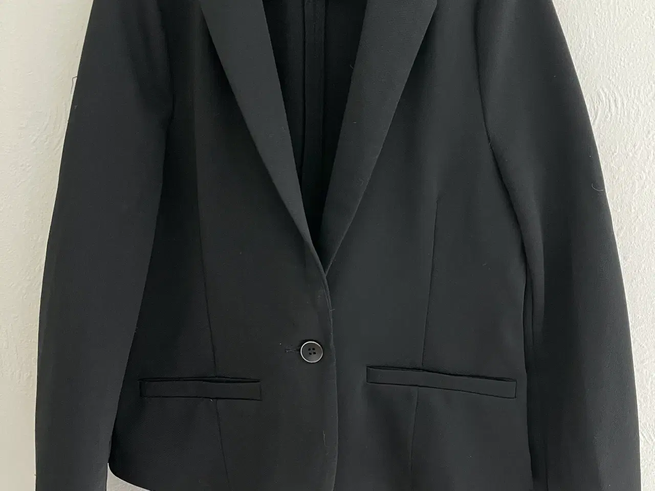Billede 1 - MONO blazer til pige str. 12 år