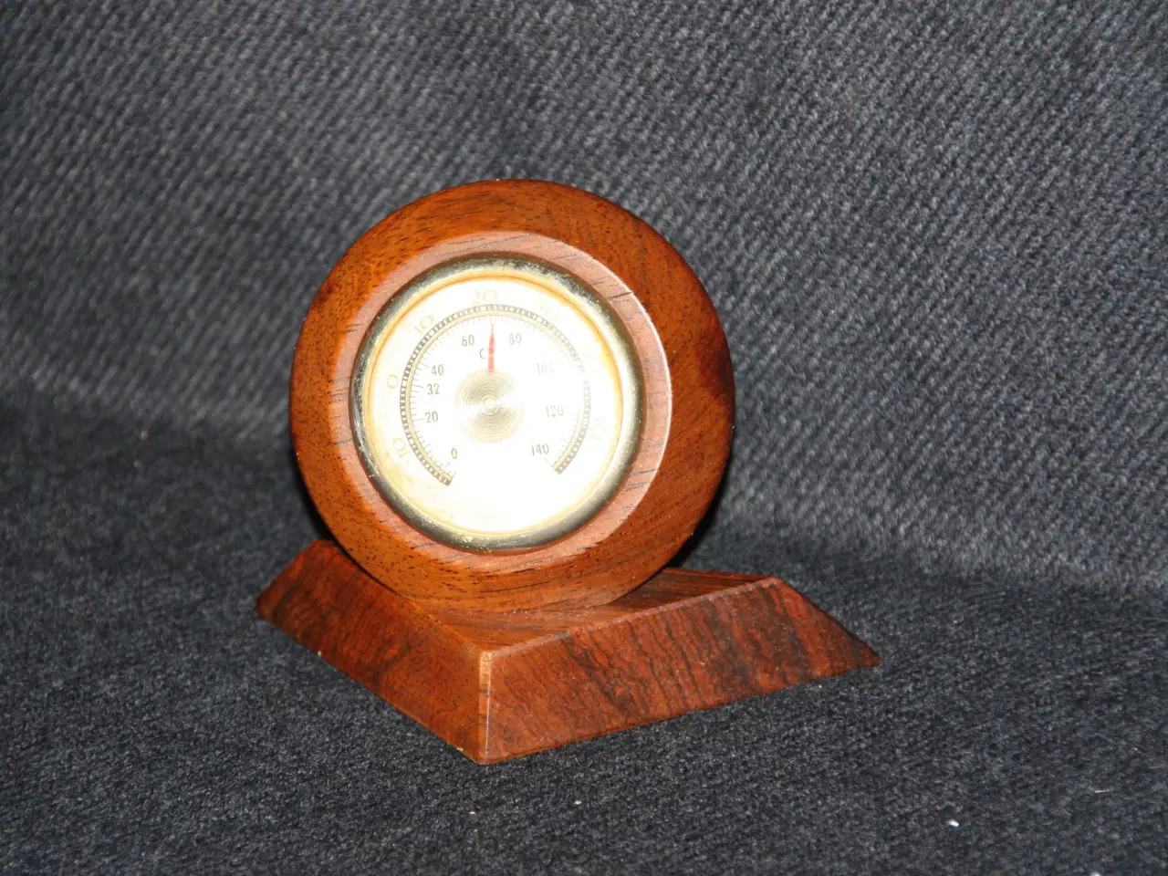 Billede 3 - Termometer i palisander højde 8,5 cm C/F , retro