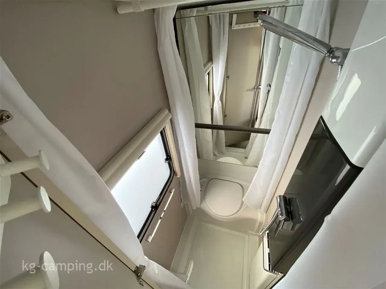 Billede 11 - 2021 - Adria Adora 522 UP Alde Centralvarme ALDE centralvarme, Truma XT mover, EL-ben, THULE markise, 200W solcelle anlæg, Aircon mm.