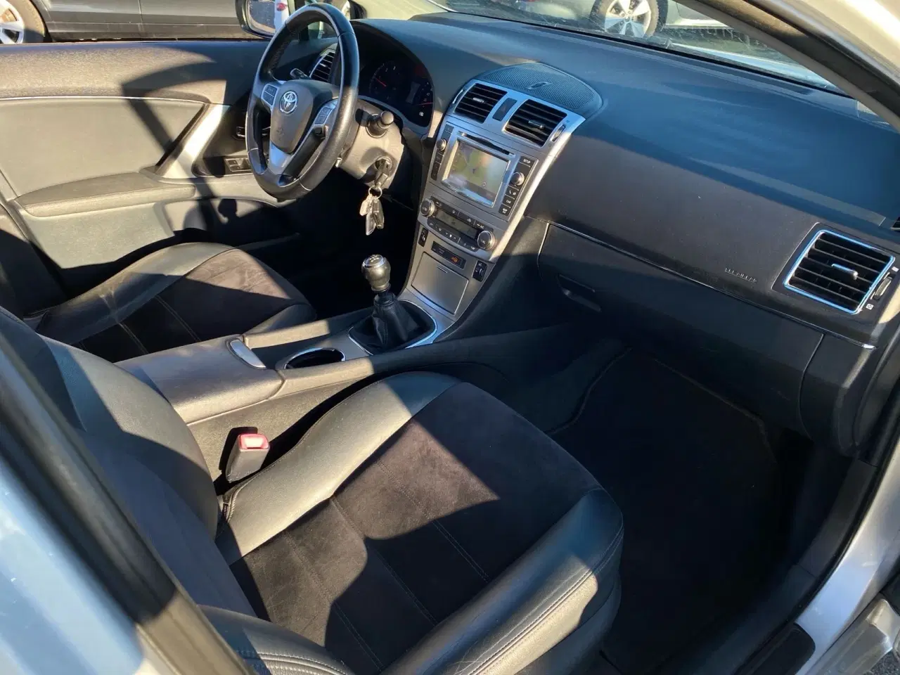 Billede 9 - Toyota Avensis 2,0 D-4D DPF T2 Premium 124HK Stc 6g