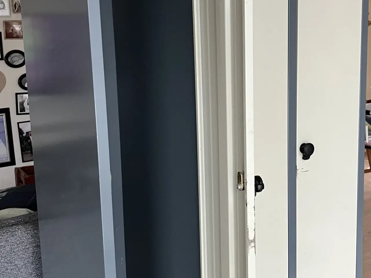 Billede 3 - Metal garderobe skab