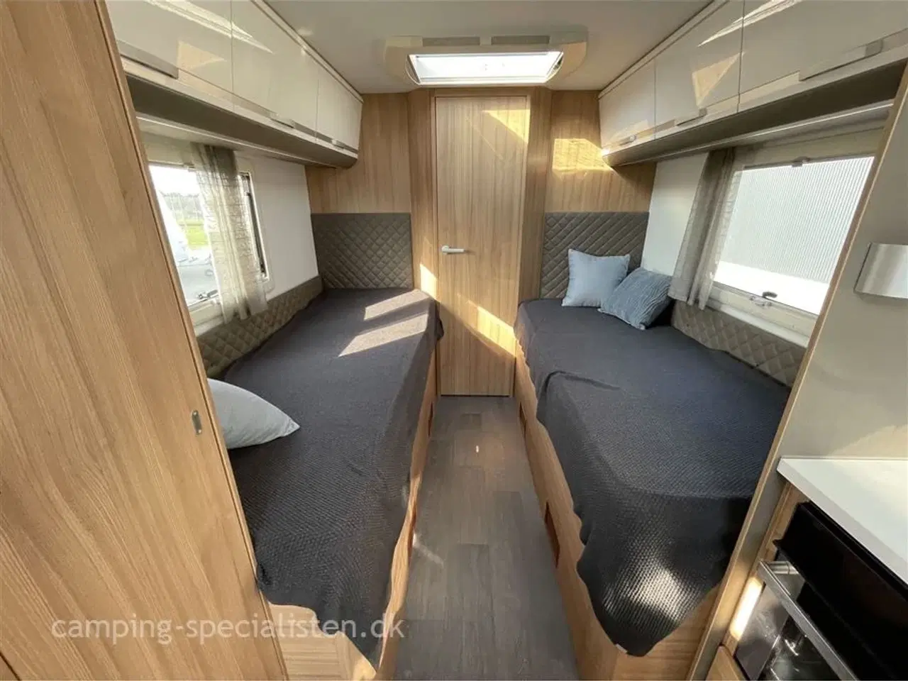 Billede 8 - 2020 - Adria Coral Plus 670 SLT   Pæn og meget velholdt Adria Coral Plus 670 SL fra 2020 - Kan nu opleves hos Camping-Specialisten i Silkeborg