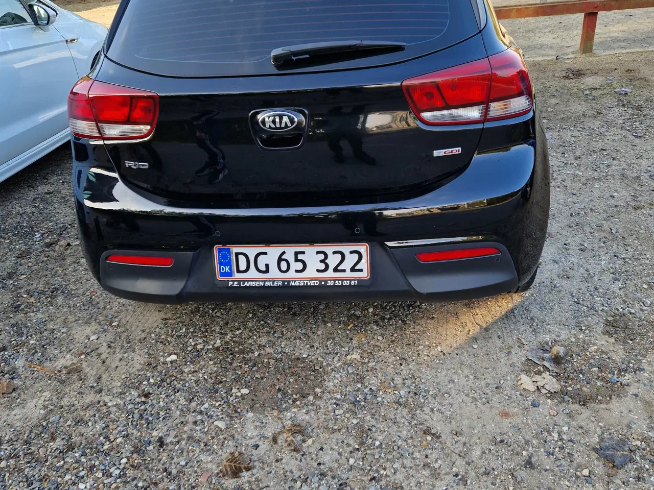 Billede 2 - En Kia Rio til salg