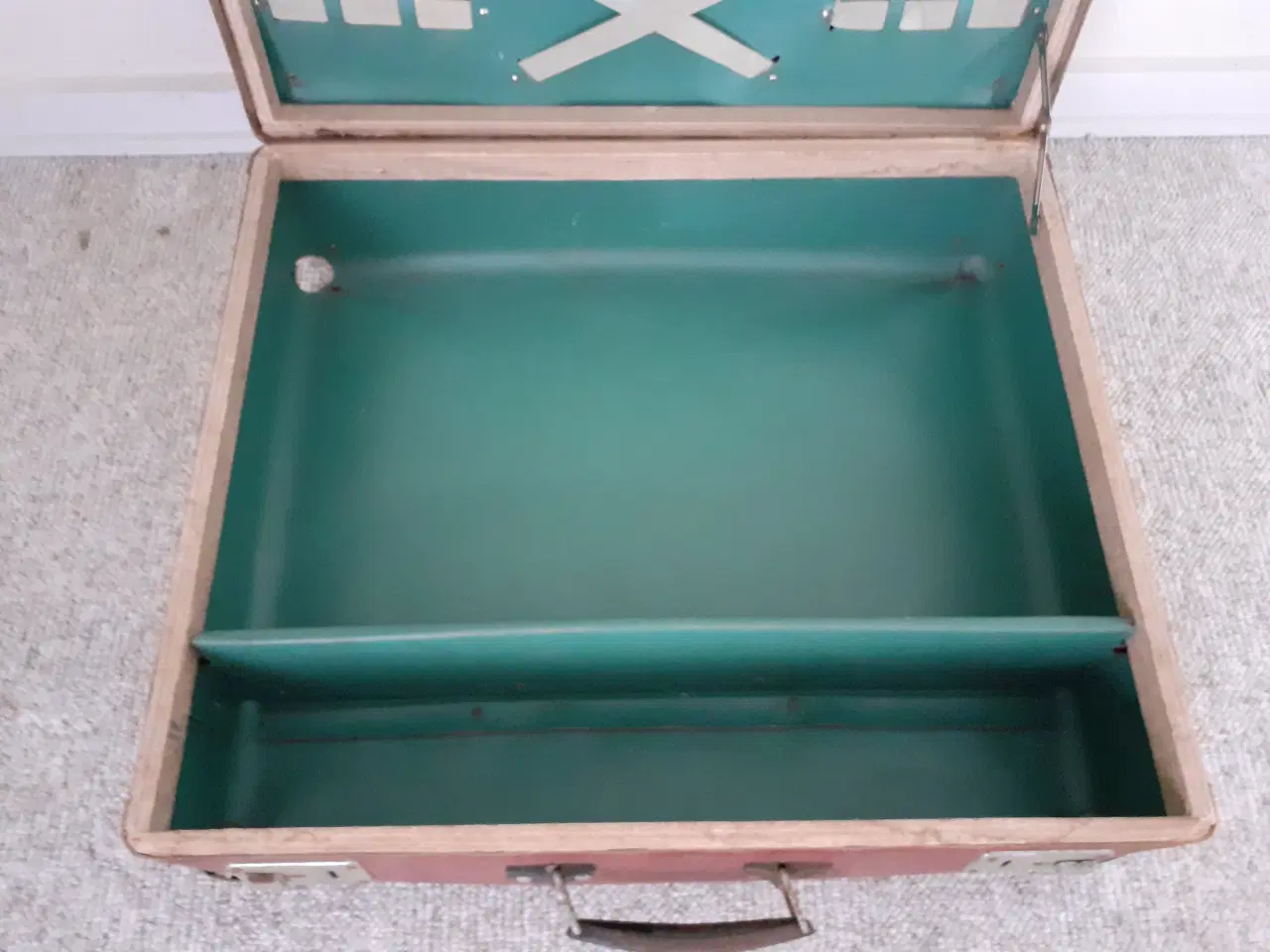 Billede 5 - Gl picnickuffert. 