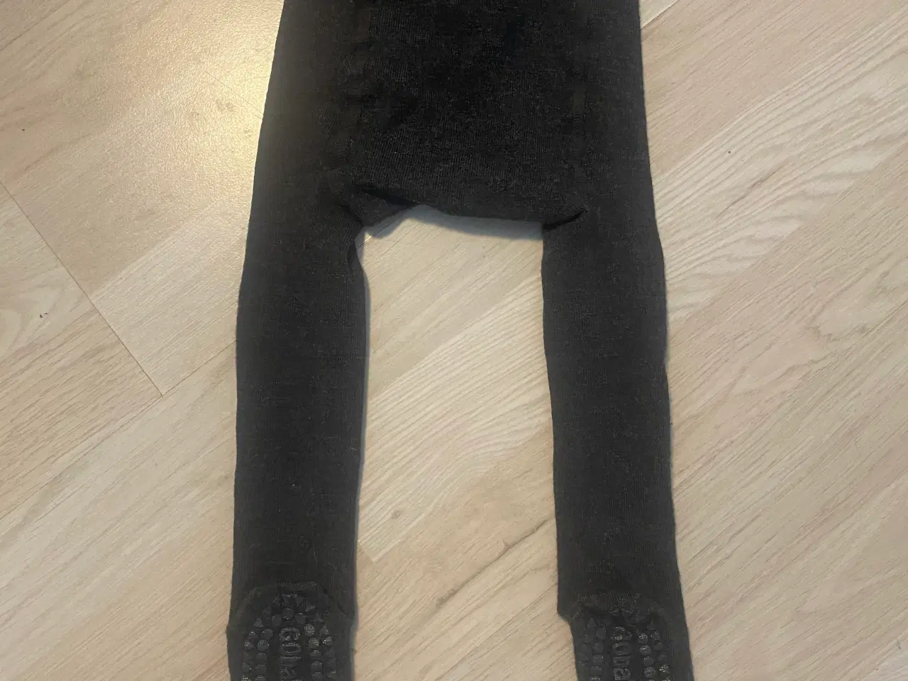 Billede 4 - GoBabyGo merino uldstrømpebukser str. 74/80