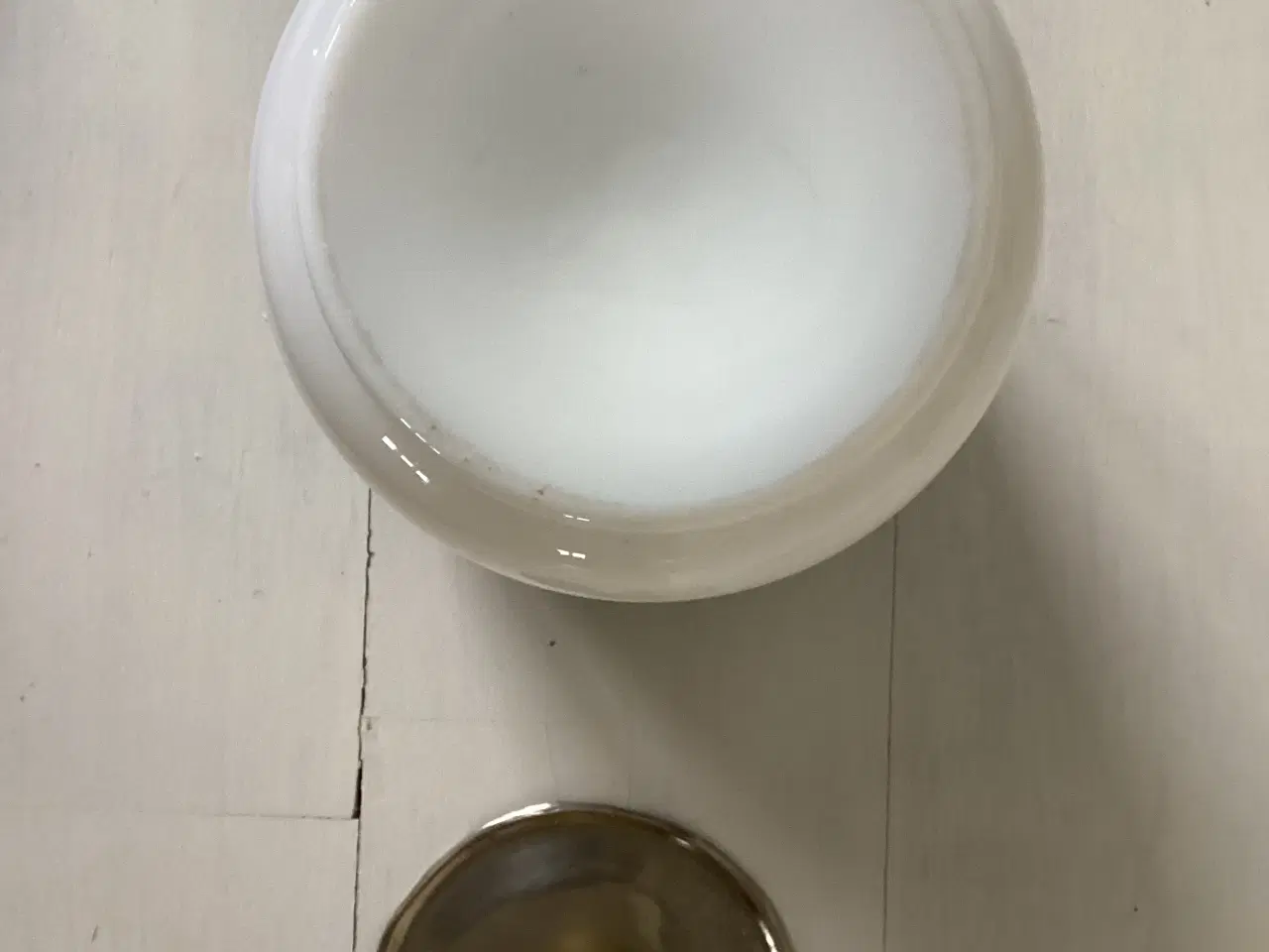 Billede 6 - Ældre opaline glas’ kiksespand 