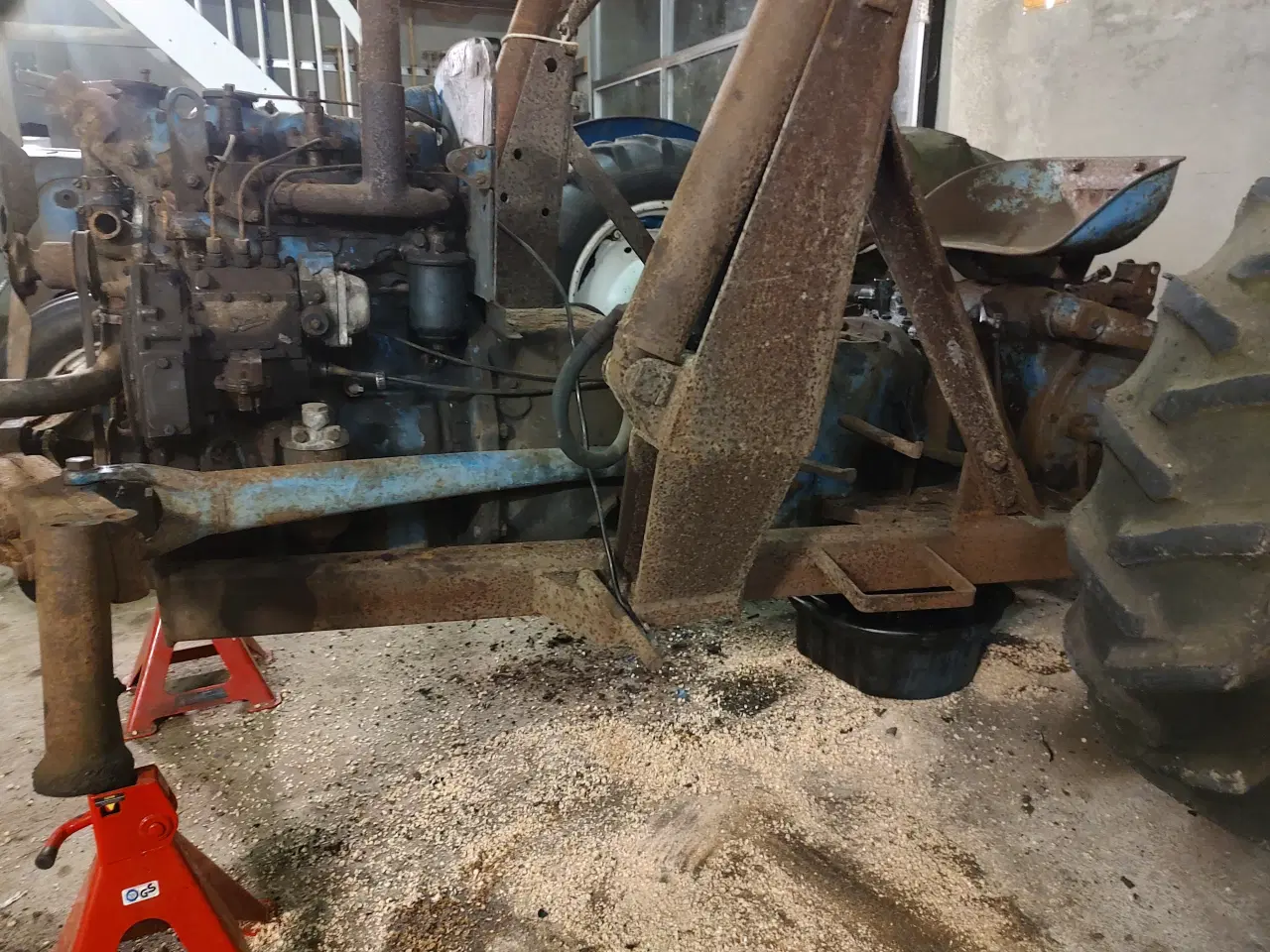 Billede 3 - Frontlæsserbeslag, Fordson Dexta