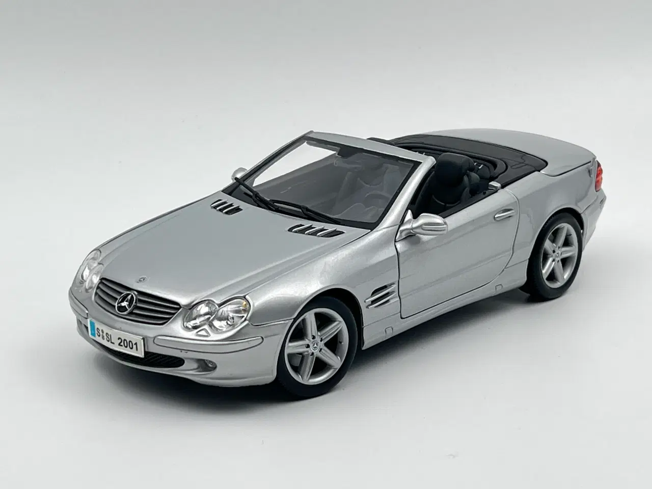 Billede 1 - 2001 Mercedes SL500 - 1:18