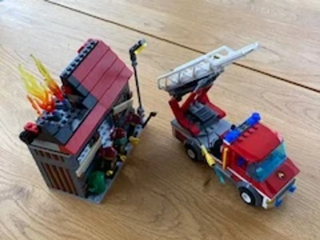 Billede 2 - Lego Udrykning til brand.