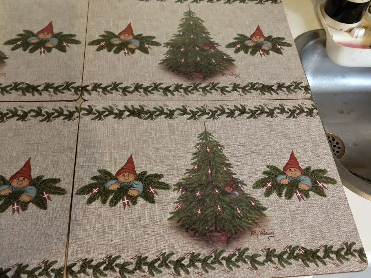 Billede 3 - Klarborg Dækkeservietter + 3 Dåser