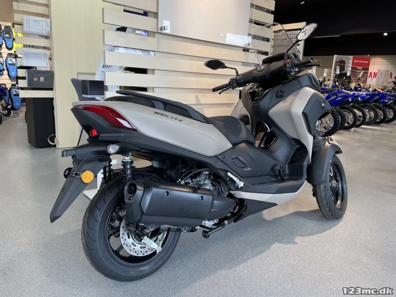 Billede 3 - Yamaha Tricity 300 Må køres på bilkørekort