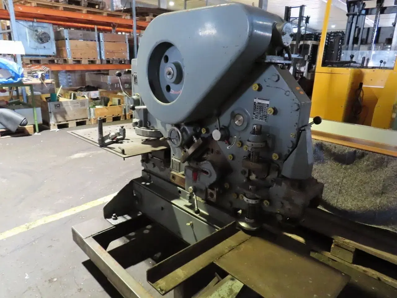 Billede 4 - Profilstål-saks og stansemaskine