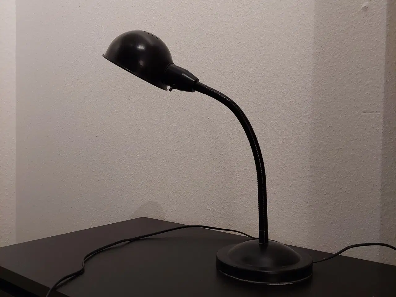 Billede 2 - Skrivebordslampe (sort)