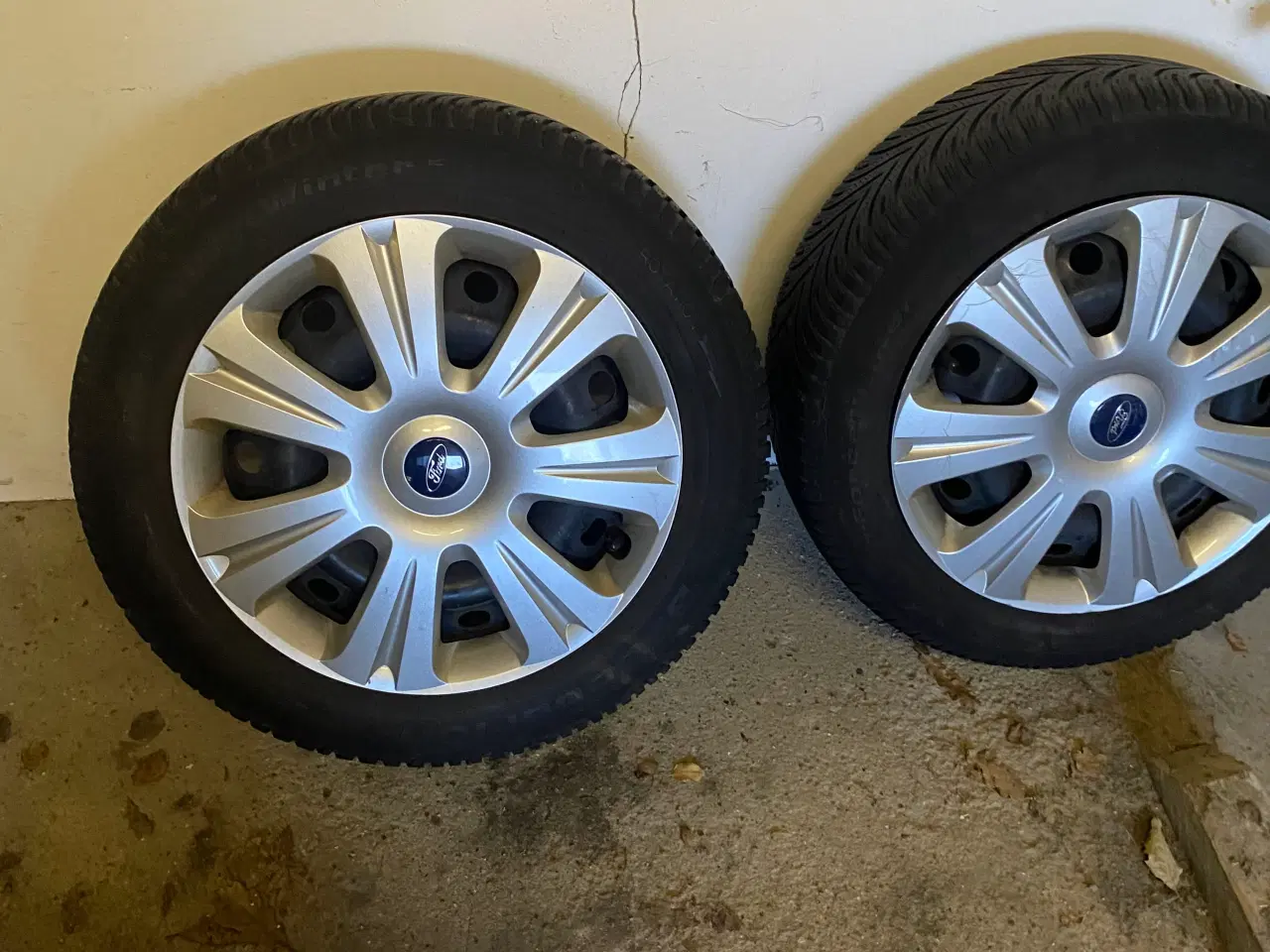 Billede 1 - Vinterdæk med fælge 