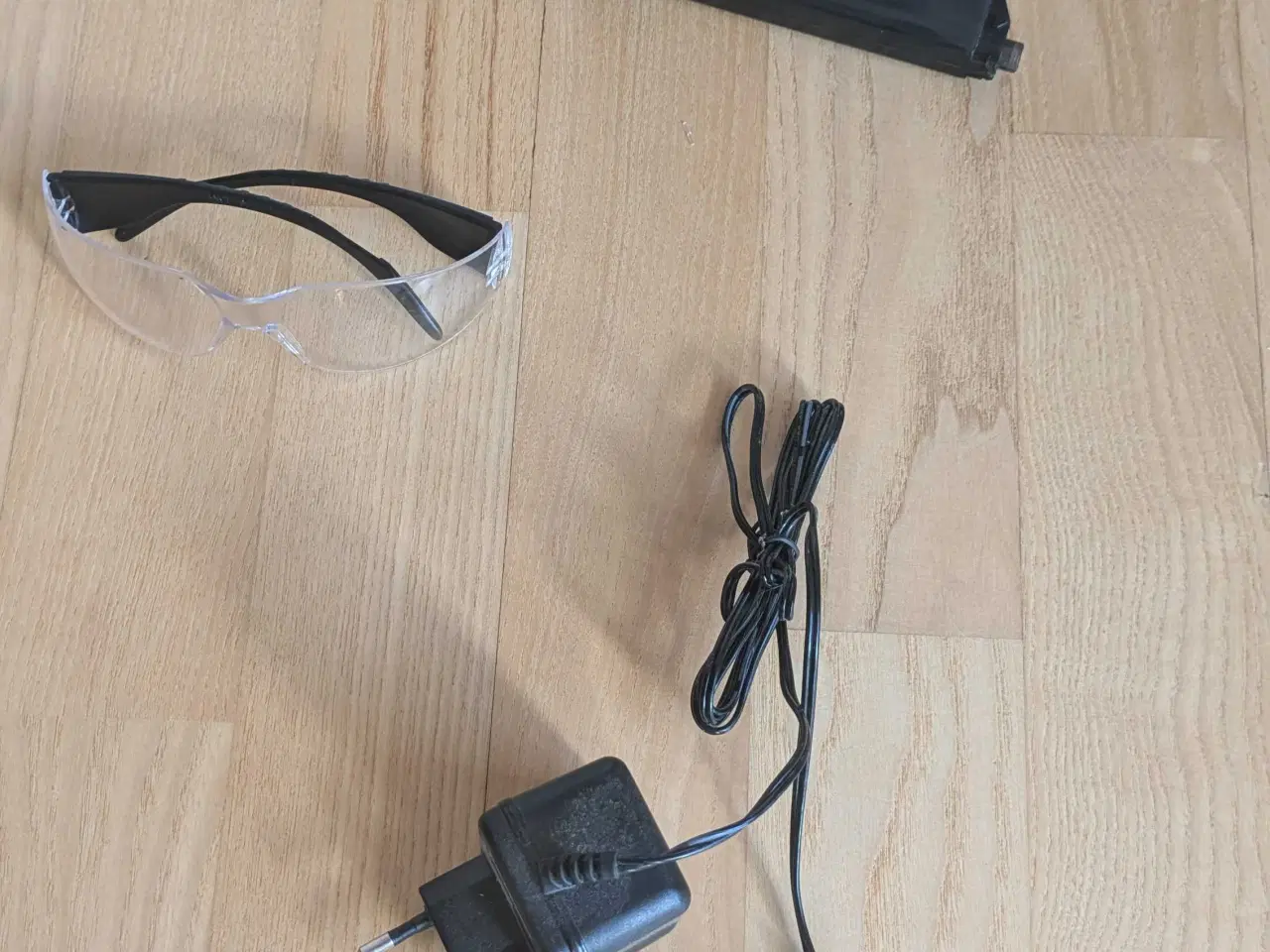 Billede 4 - Airsoft gun med udstyr til 