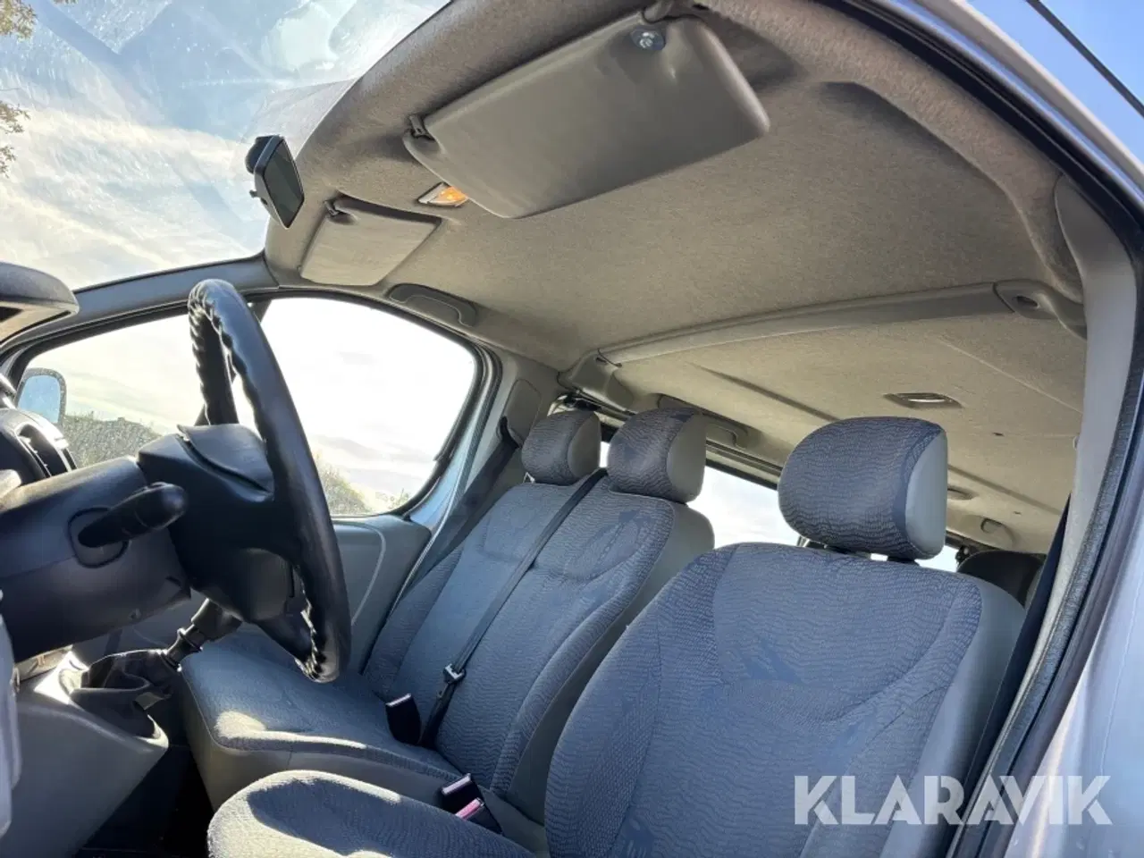 Billede 11 - Personbil Renault Trafic 9-personers