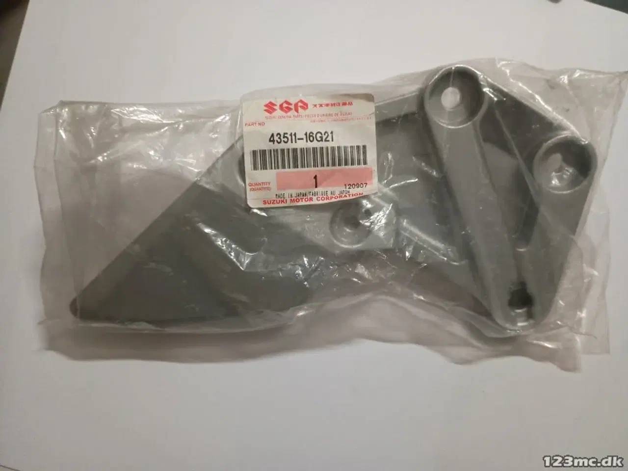 Billede 1 - BRACKET,FR FOOTREST,R