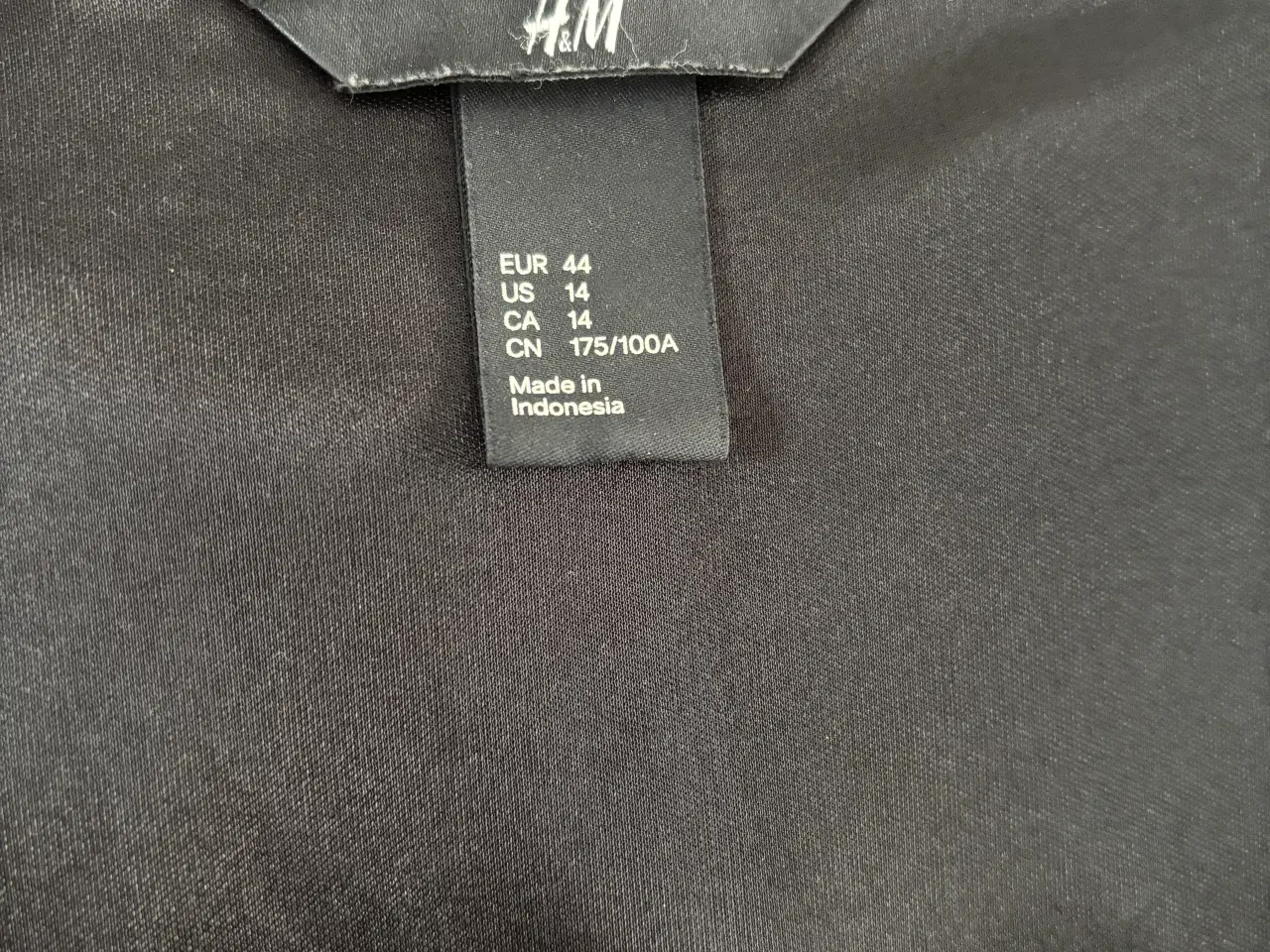 Billede 2 - Bluse sort str 44